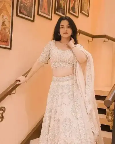 Escort Gorai